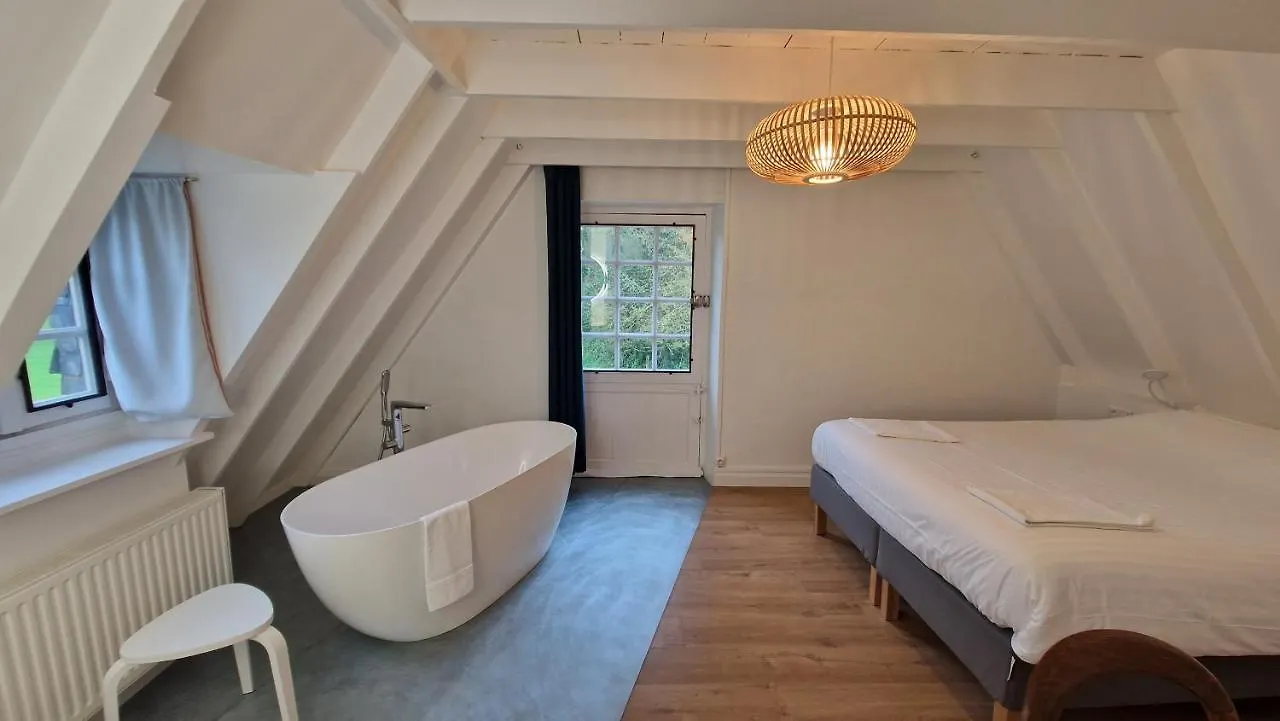 Holiday home La Grange Du Moulin De Lossulien Le Relecq-Kerhuon France
